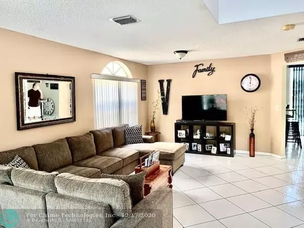 Coral Springs, FL 33071,11744 SW 1st St