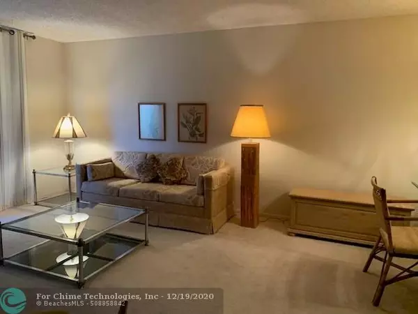 Sunrise, FL 33322,9881 Sunrise Lakes Blvd  #111