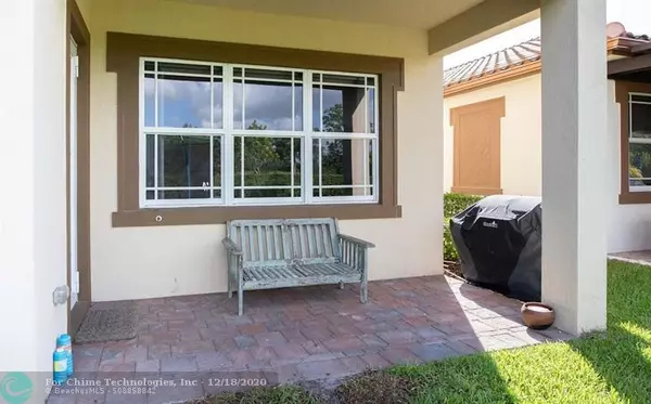 Parkland, FL 33076,8711 Waterside Ct