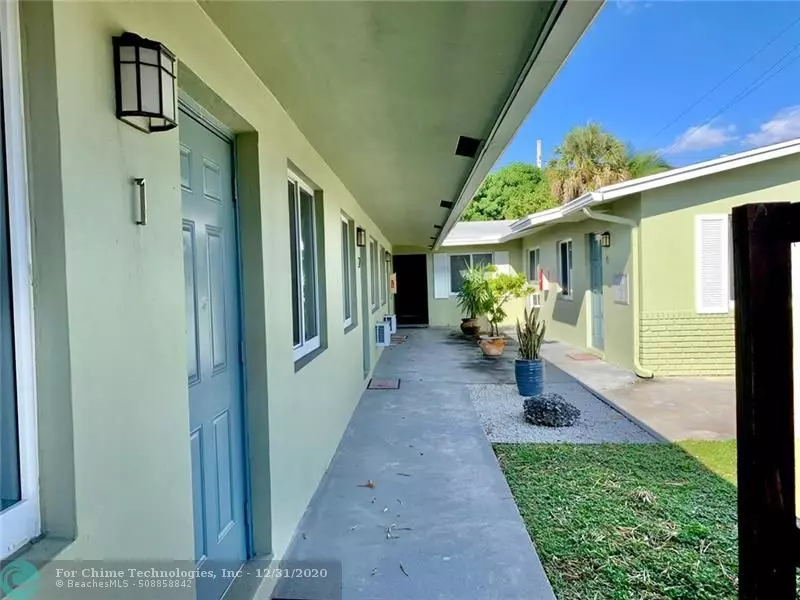 59 NW 37th St, Oakland Park, FL 33309