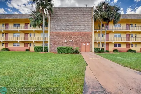 Tamarac, FL 33321,8000 Colony Cir  #304