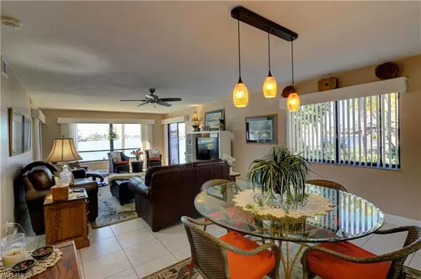 610 Victoria DR #C102, Cape Coral, FL 33904