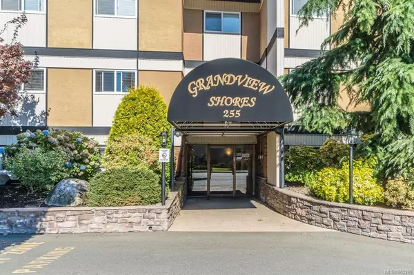 Parksville, BC V9P 1P5,255 Hirst Ave #108