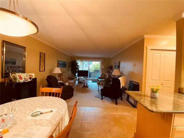 Parksville, BC V9P 1P5,255 Hirst Ave W #101