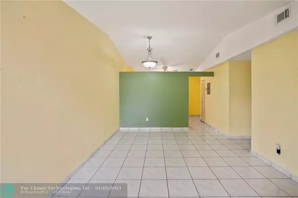 Hialeah, FL 33015,8345 NW 186th St  #205