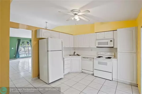 Hialeah, FL 33015,8345 NW 186th St  #205