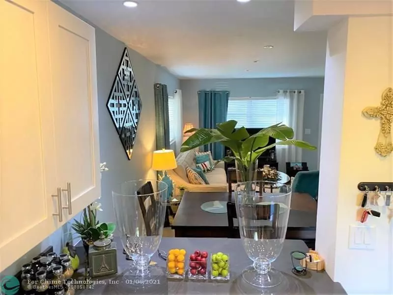 Wilton Manors, FL 33305,83 NE 20th Ct  #10H