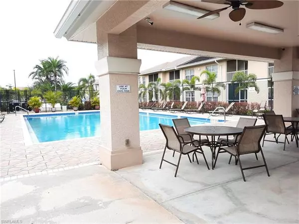 8555 Bernwood Cove LOOP #107, Fort Myers, FL 33966