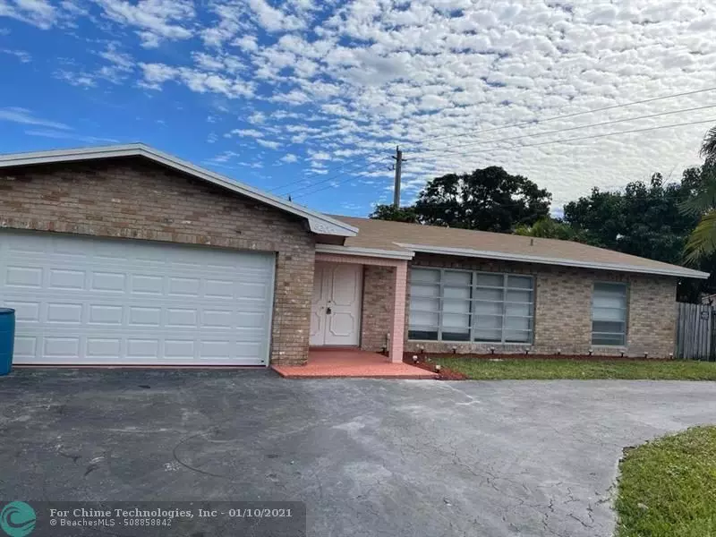 8200 NW 73rd Ter, Tamarac, FL 33321