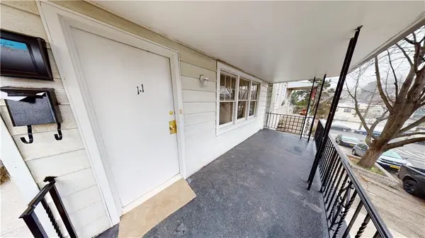 Staten  Island, NY 10301,11 Van Tuyl ST