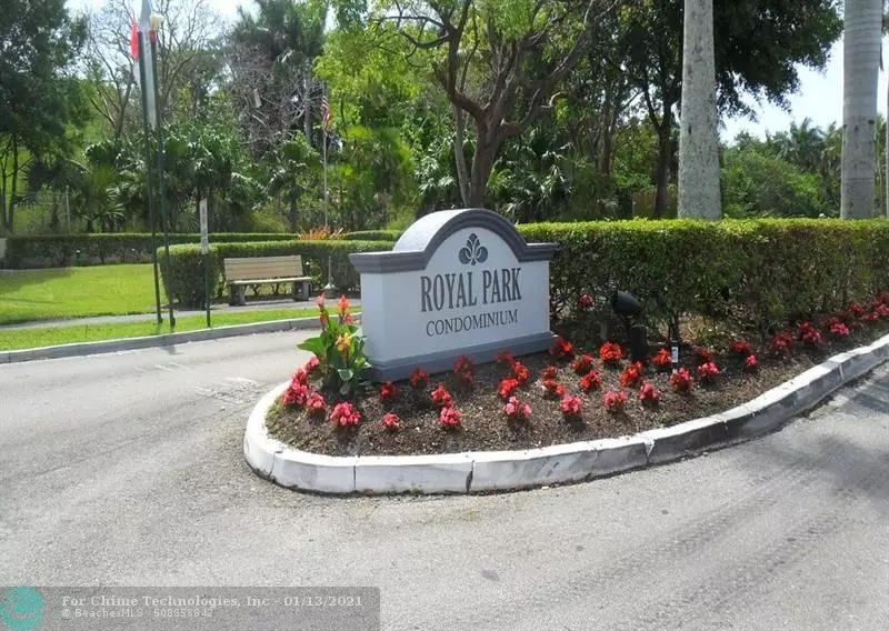 119 Royal Park Dr  #3G, Oakland Park, FL 33309