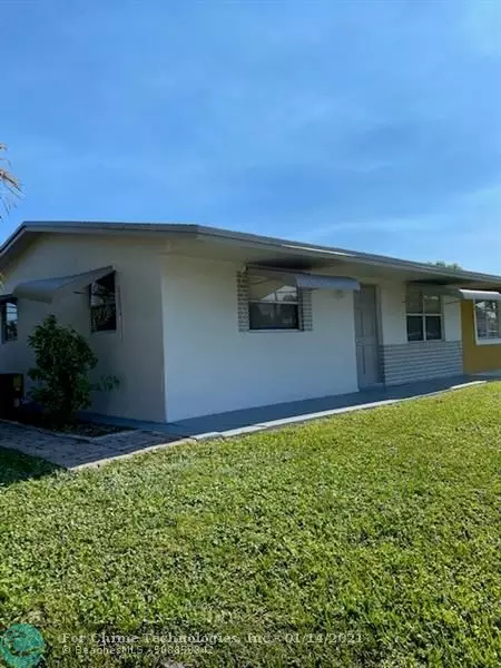 1900 SW 69th Ter, North Lauderdale, FL 33068