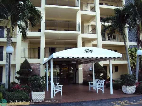 Pompano Beach, FL 33069,3100 N Palm Aire Dr  #308