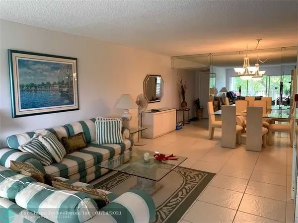 Pompano Beach, FL 33069,3100 N Palm Aire Dr  #308