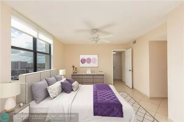 Hollywood, FL 33019,2401 S Ocean Dr  #2101