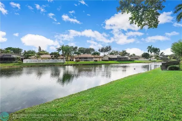 Coral Springs, FL 33071,11162 Lakeview Dr