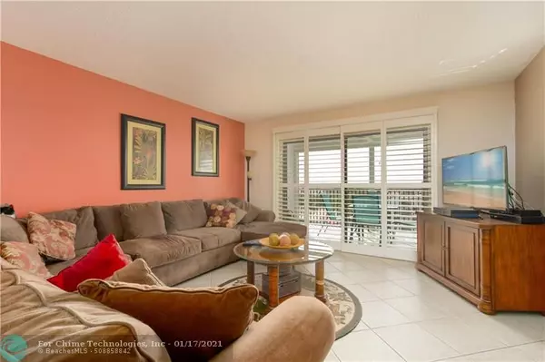 Pompano Beach, FL 33069,2221 Cypress Island Dr  #906