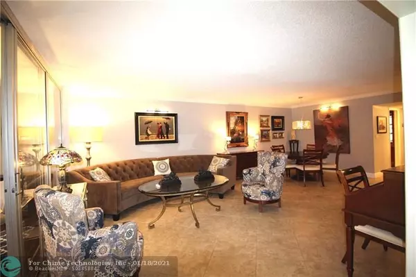 933 Cypress Grove Dr  #206, Pompano Beach, FL 33069