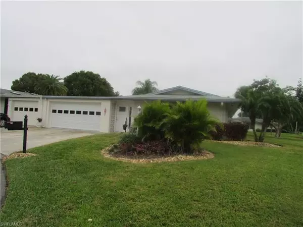 5597 Westwind LN, Fort Myers, FL 33919