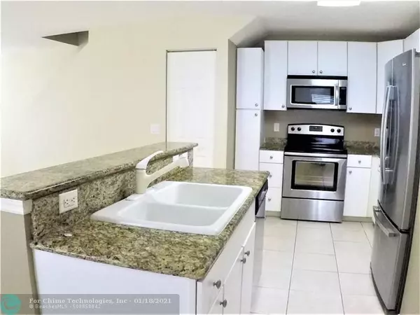 Deerfield Beach, FL 33064,4464 Crystal Lake Dr  #4464