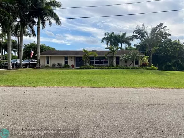 Davie, FL 33330,13402 SW 29th St