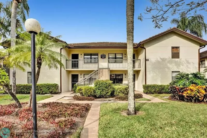 7625 Tahiti Ln  #201, Lake Worth, FL 33467