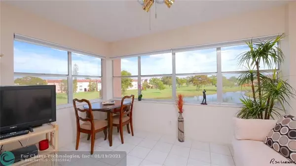 Sunrise, FL 33322,9441 Sunrise Lakes Blvd  #307