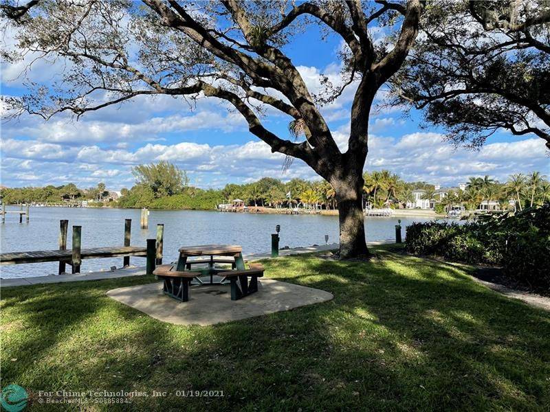 Palm Beach Gardens, FL 33410,2359 Treasure Isle Dr  #36