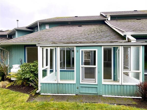 Salt Spring, BC V8K 1T2,130 Corbett Rd #37