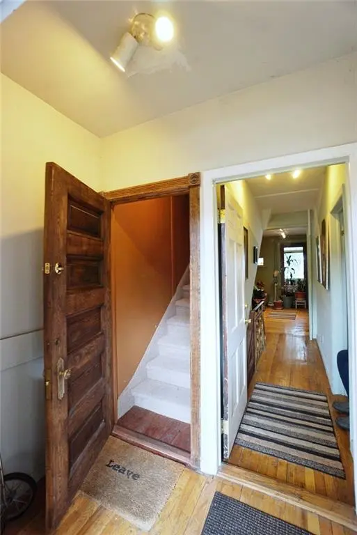 251 Saint Marks PL, Staten  Island, NY 10301