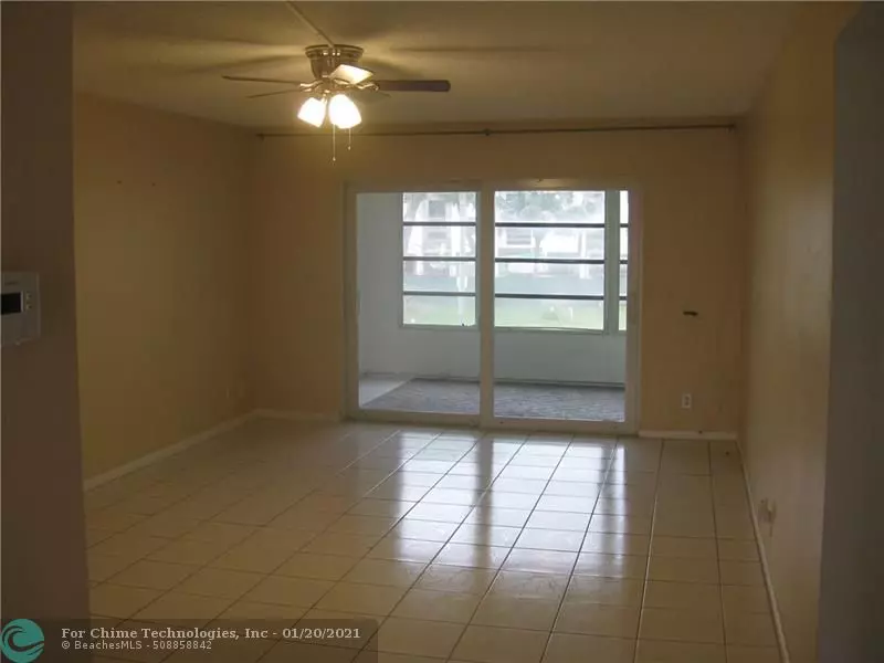 Boca Raton, FL 33428,9355 SW 8th St  #206