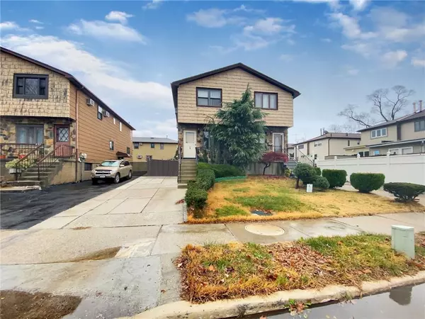 634 Laconia AVE, Staten  Island, NY 10306