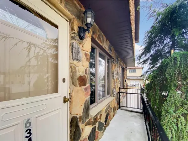 Staten  Island, NY 10306,634 Laconia AVE