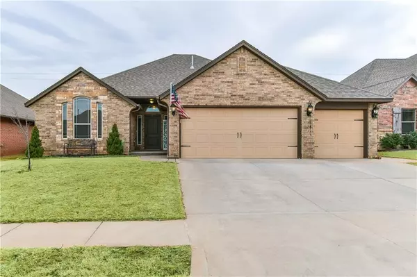 11724 SW 24th Terrace, Yukon, OK 73099