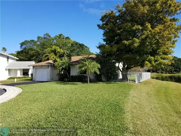 Davie, FL 33325,500 Mulberry Ln