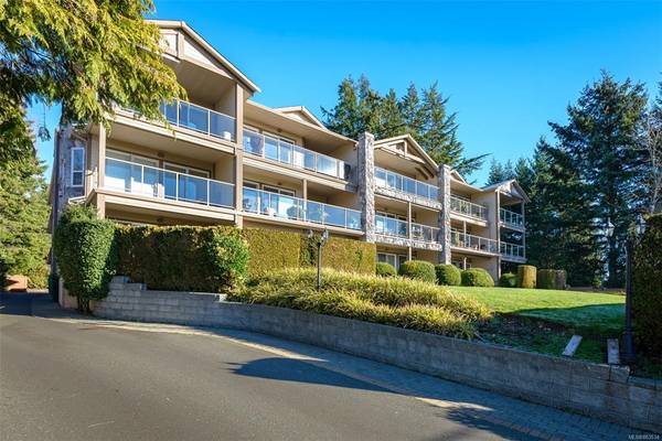 Comox, BC V9M 3M7,1860 Comox Ave #303