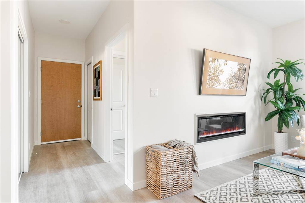 Langford, BC V9B 2T9,815 Orono Ave #205