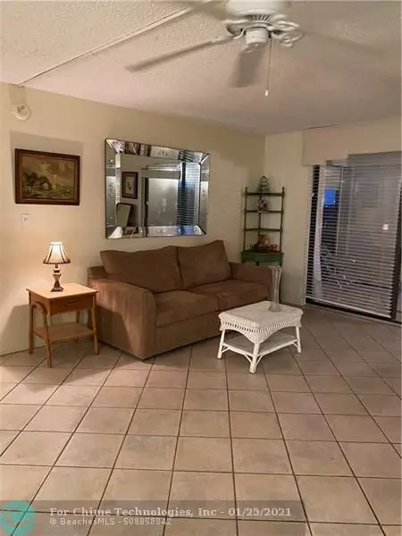 Pembroke Pines, FL 33026,1300 Saint Charles Pl  #PH17