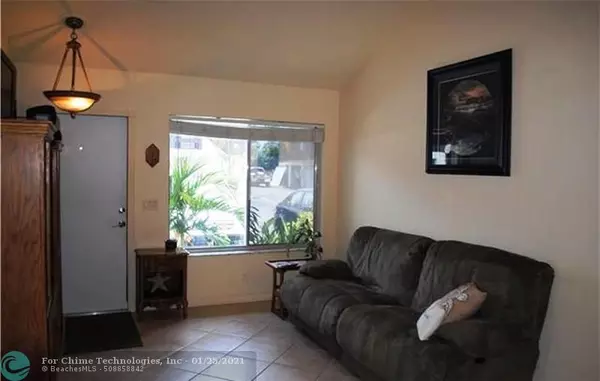 West Palm Beach, FL 33415,5360 Bosque Ln  #119