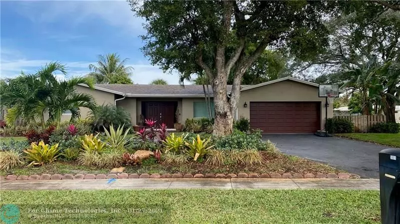 5901 SW 17th St, Plantation, FL 33317