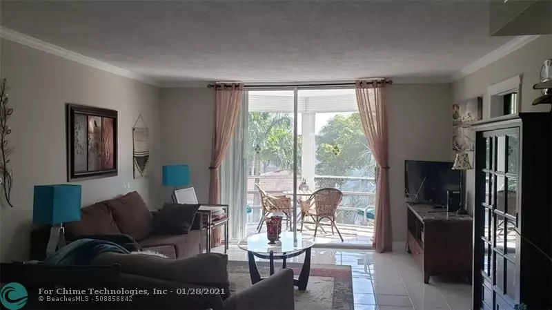 400 SE 10th St  #315, Deerfield Beach, FL 33441