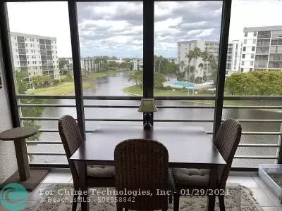 Pompano Beach, FL 33069,2309 S Cypress Bend Dr  #613