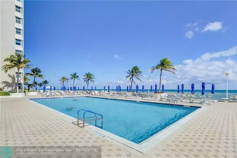 Hallandale Beach, FL 33009,1904 S Ocean Dr  #1807