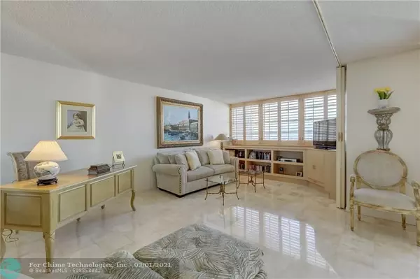 Hallandale Beach, FL 33009,1904 S Ocean Dr  #1807