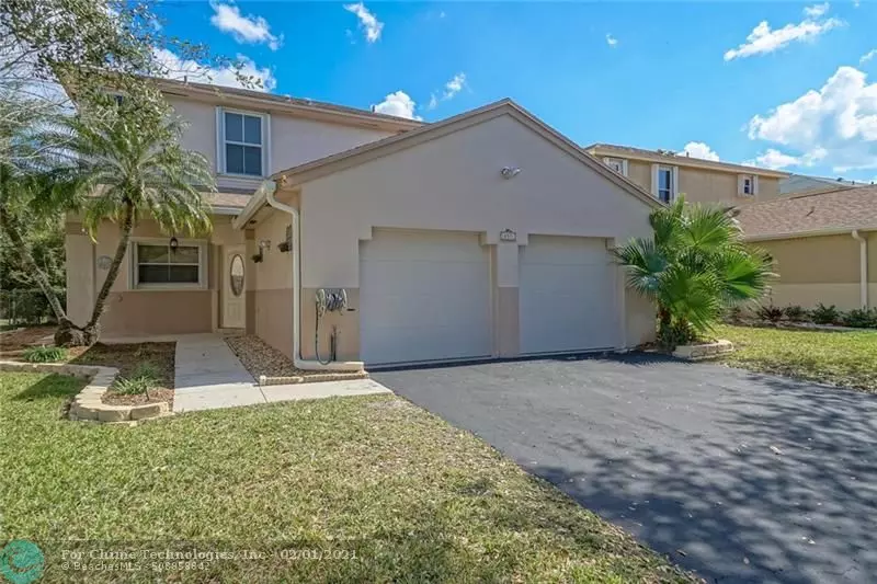 255 NW 207th Ter, Pembroke Pines, FL 33029