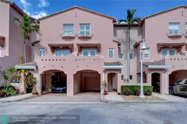 Lauderdale By The Sea, FL 33062,2005 Oceanwalk Ter  #312