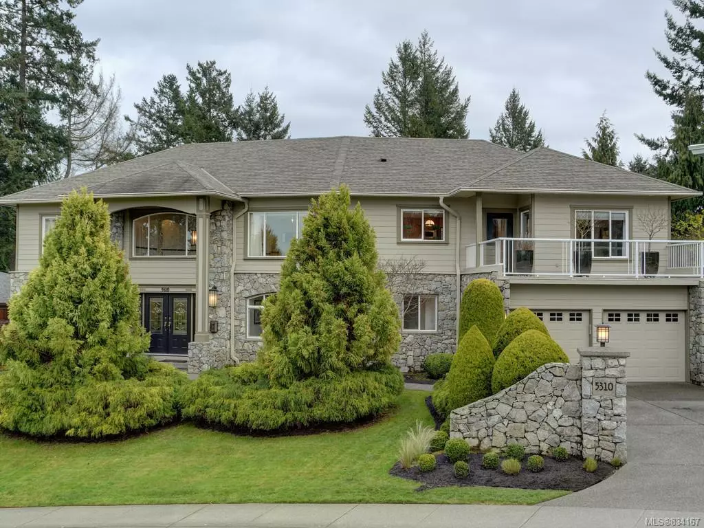 Saanich, BC V8Y 3H8,5310 Sayward Hill Cres