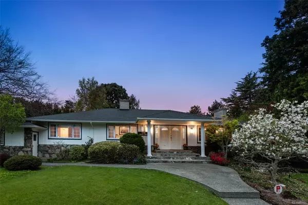 Oak Bay, BC V8R 6L6,3100 Beach Dr