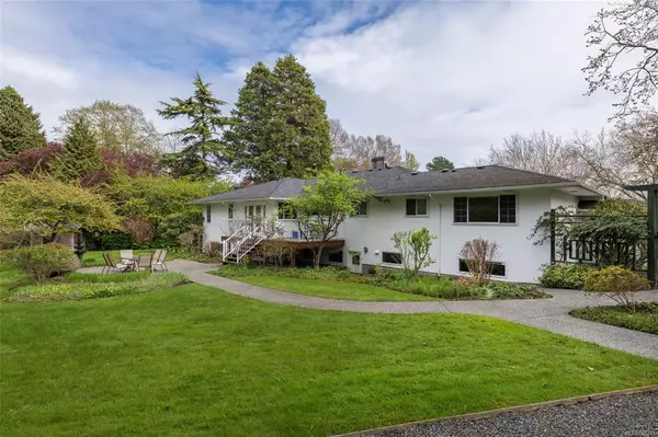 Oak Bay, BC V8R 6L6,3100 Beach Dr