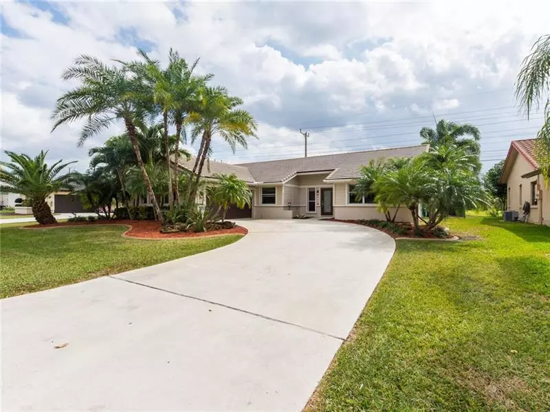 15030 W Tetherclift St, Davie, FL 33331